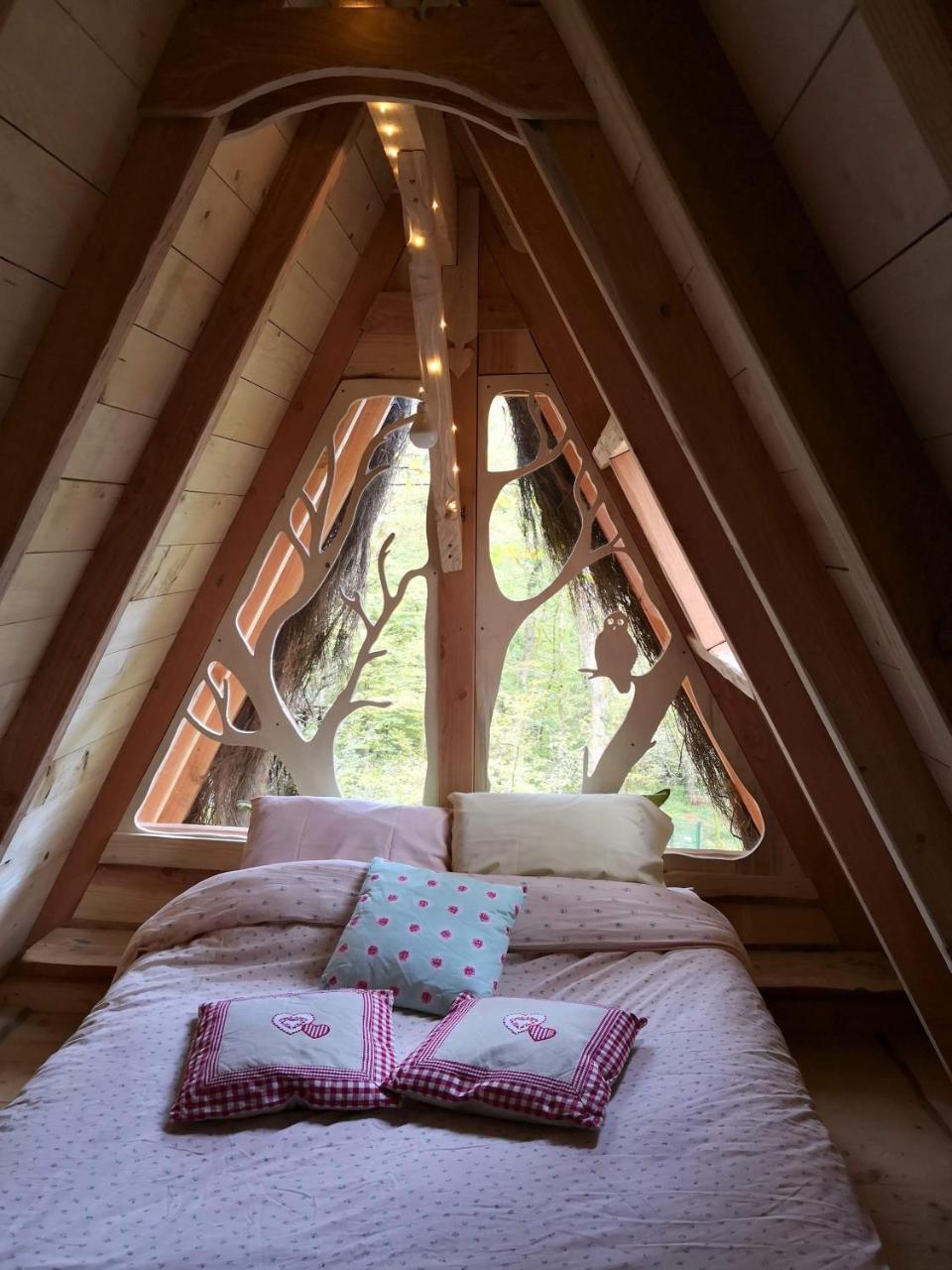 L'Arbre A Cabane Guyonvelle Exterior photo